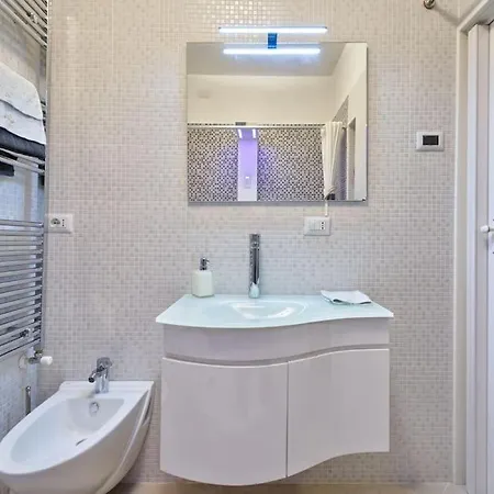 Mini Fronte Mare Piazza Mazzini Apartment