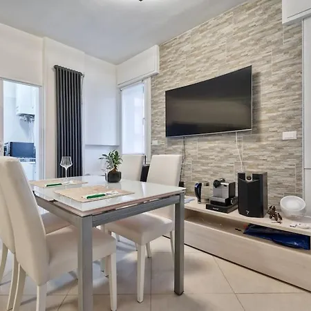 Mini Fronte Mare Piazza Mazzini * Lido di Jesolo